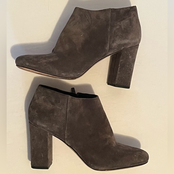Via Spiga Silvie Block Heel Booties Anthracite Suede - Picture 13 of 14